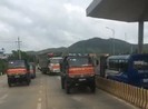 Tài xế phản đối thu phí, quốc lộ 26 bị ách tắc kéo dài