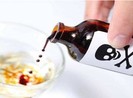 Bỏ thuốc đầu độc cả gia đình người tình