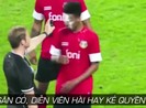 Khi vua sân cỏ có lúc thành diễn viên hài