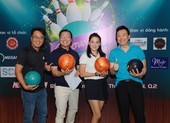 Nghệ sĩ Chí Tài và team bóng đá vô địch “Bowling và Sao”