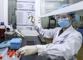 Giám đốc điều hành TQ thử nghiệm trước vaccine COVID-19