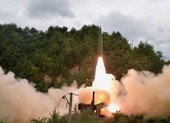 Ảnh: Triều Tiên thử nghiệm tên lửa phóng từ tàu hỏa