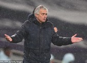 Tottenham thua Chelsea, Mourinho lại đổ thừa