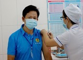Người dân phía Nam được tiêm thử nghiệm vaccine ngừa COVID-19