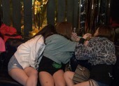 Nhiều người phê ma túy trong quán karaoke ở Quảng Ngãi