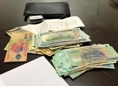 Tài xế taxi tìm nữ du khách Hàn Quốc trả lại tiền bỏ quên