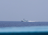 Philippines:Tàu chiến, tàu dân quân biển TQ tỏa khắp Trường Sa
