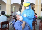 1 người ở Đà Nẵng đi khám vì sốt, phát hiện dương tính COVID