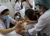 Ngày đầu tiêm vaccine COVID-19: An toàn