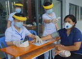 Video: Cận cảnh tiêm vaccine ở quận Bình Thạnh