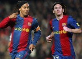 Messi gặp rắc rối, Ronaldinho khuyên đừng đi đâu cả