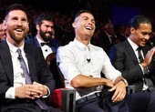 Ronaldo lại phá kỷ lục khó tin của Messi chỉ sau 24 giờ