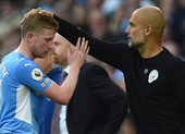 Man City gặp hạn, Bruyne dương tính với COVID-19