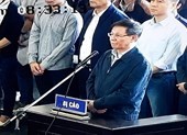 Cựu tướng Phan Văn Vĩnh trả lời rất nhanh các câu hỏi của tòa