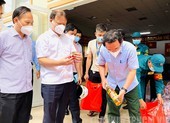 Bí thư Nguyễn Văn Nên kiểm tra phòng dịch ở huyện Bình Chánh