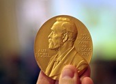 Nhận diện điểm tương đồng của bốn giải Nobel tính đến lúc này