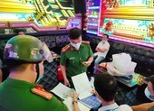 Đà Nẵng: Chủ quán karaoke kéo bạn về hát khi đã có lệnh cấm