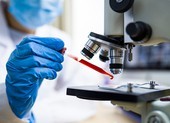 Tiền đang níu chân vaccine ngừa COVID-19