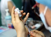 'Tiêm vaccine tới đâu an toàn tới đó'