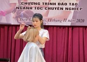 Trao 80 chứng chỉ nghề tóc cho chị em phụ nữ khó khăn