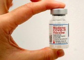 Nới lỏng hạn chế đối với người đã tiêm vaccine: Nên hay không nên?