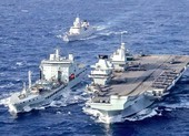 Tàu ngầm Trung Quốc bị phát hiện bí mật bám đuôi tàu sân bay Anh