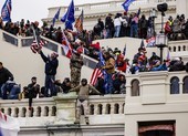 Bạo loạn ở Điện Capitol: Ông Trump chịu áp lực bị phế truất