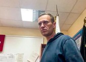 Nga tạm giam ông Navalny 30 ngày sau phiên điều trần bất ngờ