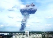 Ba vụ nổ liên tiếp phá hủy nhà máy thuốc nổ ở Nga