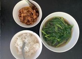 Món thịt ruốc sả đưa cơm ngày giãn cách chống dịch