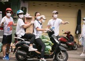 NSƯT Trịnh Kim Chi cùng sao Việt hỗ trợ người dân, y bác sĩ mùa dịch
