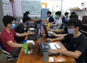 Dạy và học trực tuyến: Trường đầu tư mạnh tay, trường gặp khó!
