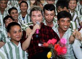 Đàm Vĩnh Hưng giúp phạm nhân thực hiện tâm nguyện suốt 20 năm