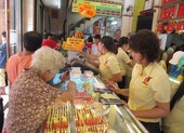 Giá vàng tăng vọt hiếm có