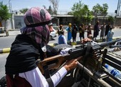 Cảnh báo nguy cơ từ việc Taliban tịch thu vũ khí Mỹ tài trợ cho Afghanistan