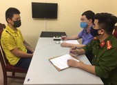 Lao vào bóp cổ công an khi bị nhắc nhở không đeo khẩu trang