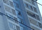 Công an giải cứu cô gái có ý định nhảy từ tầng 15 chung cư