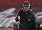 Klopp lí giải việc thay người khó hiểu sau thất bại lịch sử