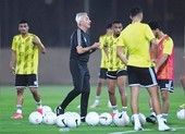 HLV Van Marwijk: Việt Nam rất mạnh nhưng UAE sẽ có 3 điểm