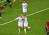 Bùng nổ trong hiệp một, Đan Mạch hạ Czech vào bán kết Euro 2020