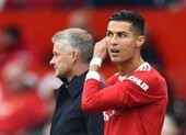 Solskjaer có thể bị MU sa thải vì hành vi với Ronaldo