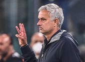 Mourinho giận dữ cáo buộc Juventus hèn nhát