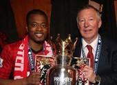 Thông điệp cảm động của huyền thoại MU gửi Sir Alex Ferguson