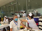 2.000 người làm việc tại sân bay Tân Sơn Nhất tiêm vaccine