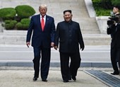 Ông Trump gặp và mời ông Kim Jong-un đến thăm Washington
