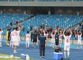 ‘Lửa’ COVID-19 thử vàng bóng đá Việt Nam