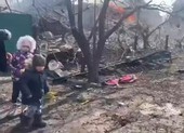 Tình cảnh khốn cùng ở Mariupol: Lấy tuyết làm nước uống, đánh nhau giành thức ăn