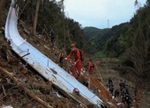 Vụ rơi máy bay Trung Quốc: Tìm thấy một mảnh vỡ bí ẩn 