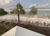 VIDEO: Núi lửa phun trào tại Tonga, loạt quốc gia kích hoạt cảnh báo sóng thần
