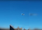 Video: Máy bay Nga 'bất động' trên trời gây chú ý